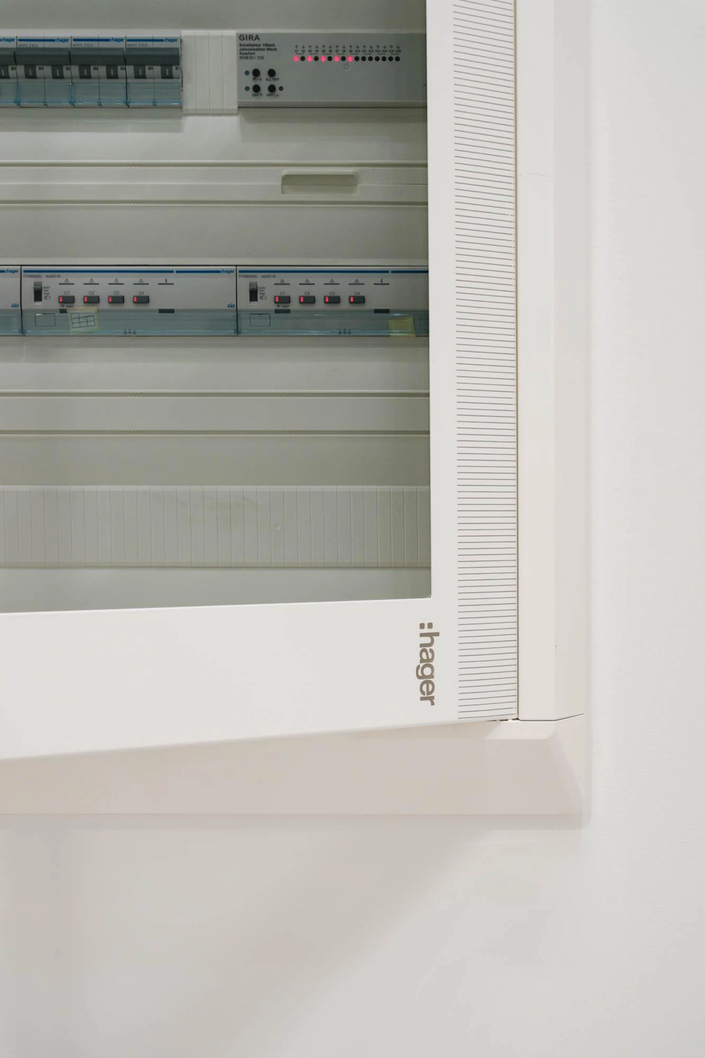 Vega D 4R 96M volle deur • FD42BN | Hager